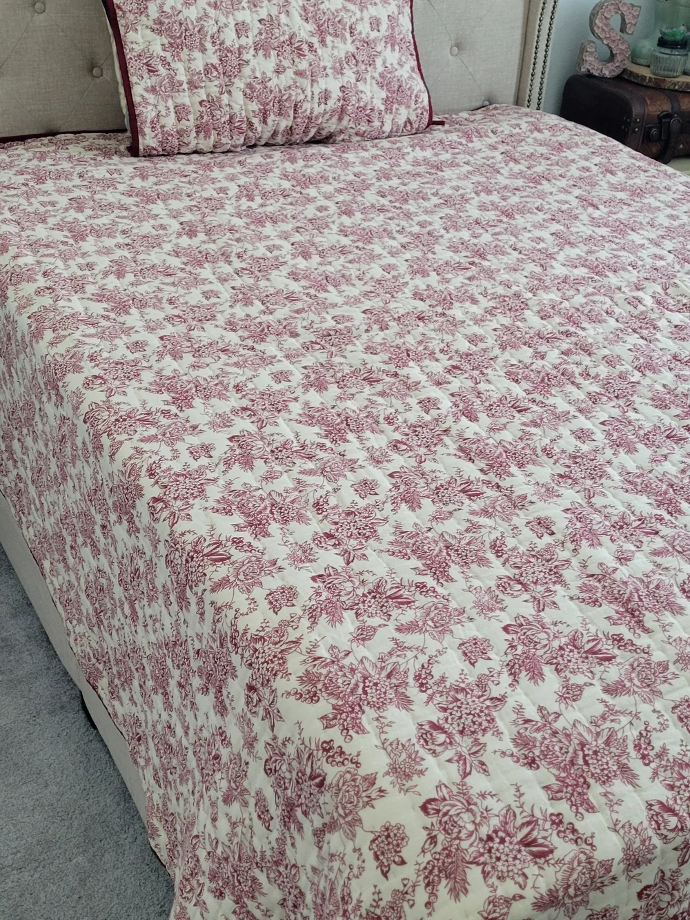 Bee & Willow French Country Classic Vintage Print Toile Floral Quilt/3 Shams